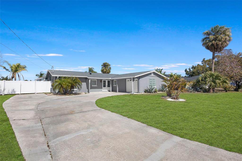 729 Spanish Main Drive - Photo 1