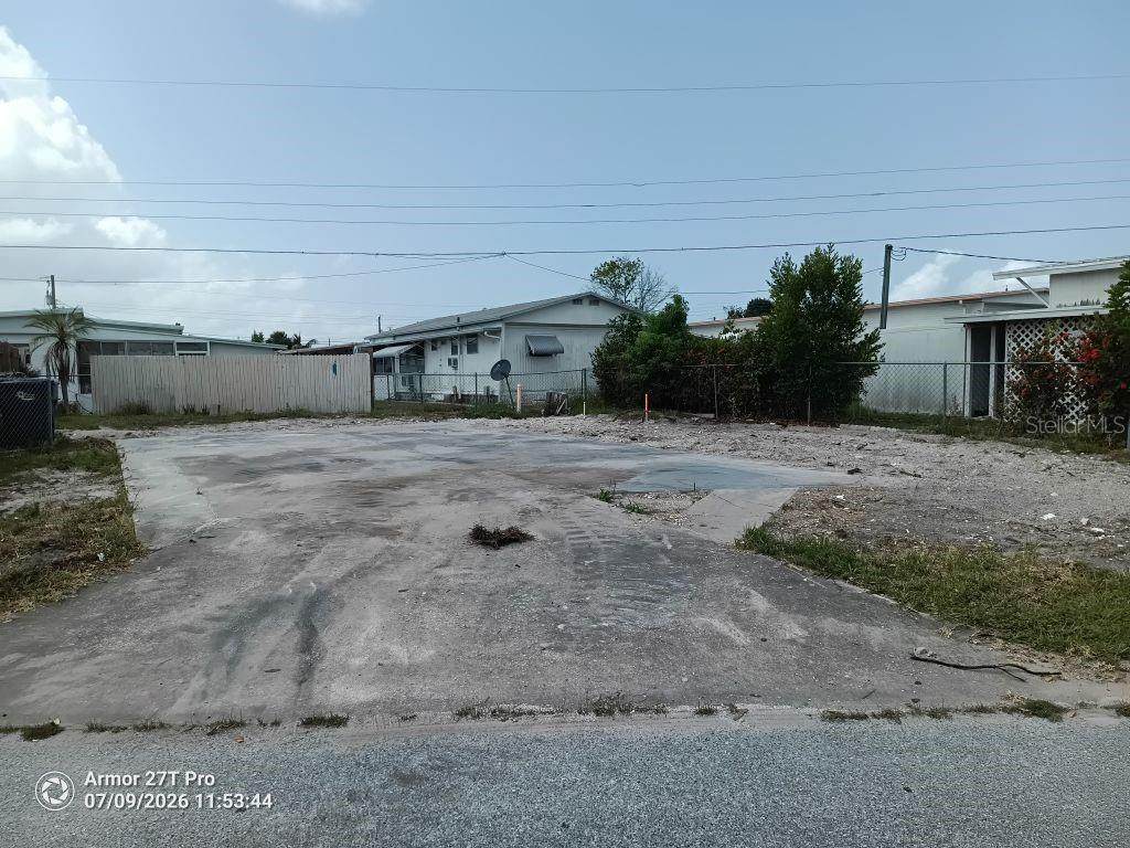 406 51ST AVENUE Plaza - Photo 1