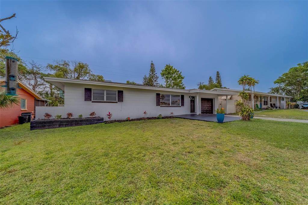 11424 79TH Avenue - Photo 1