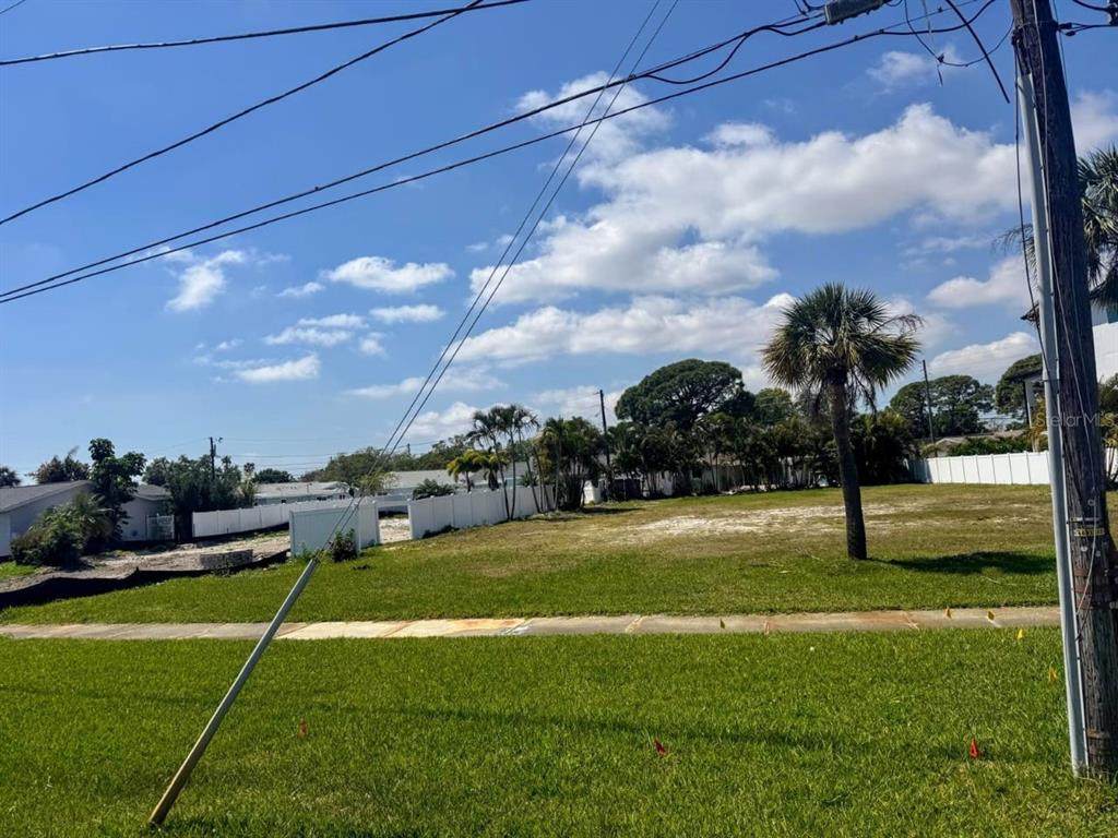 6046 Bayou Grande Boulevard - Photo 1