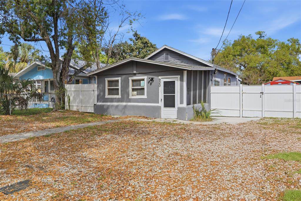920 Annie Street - Photo 1