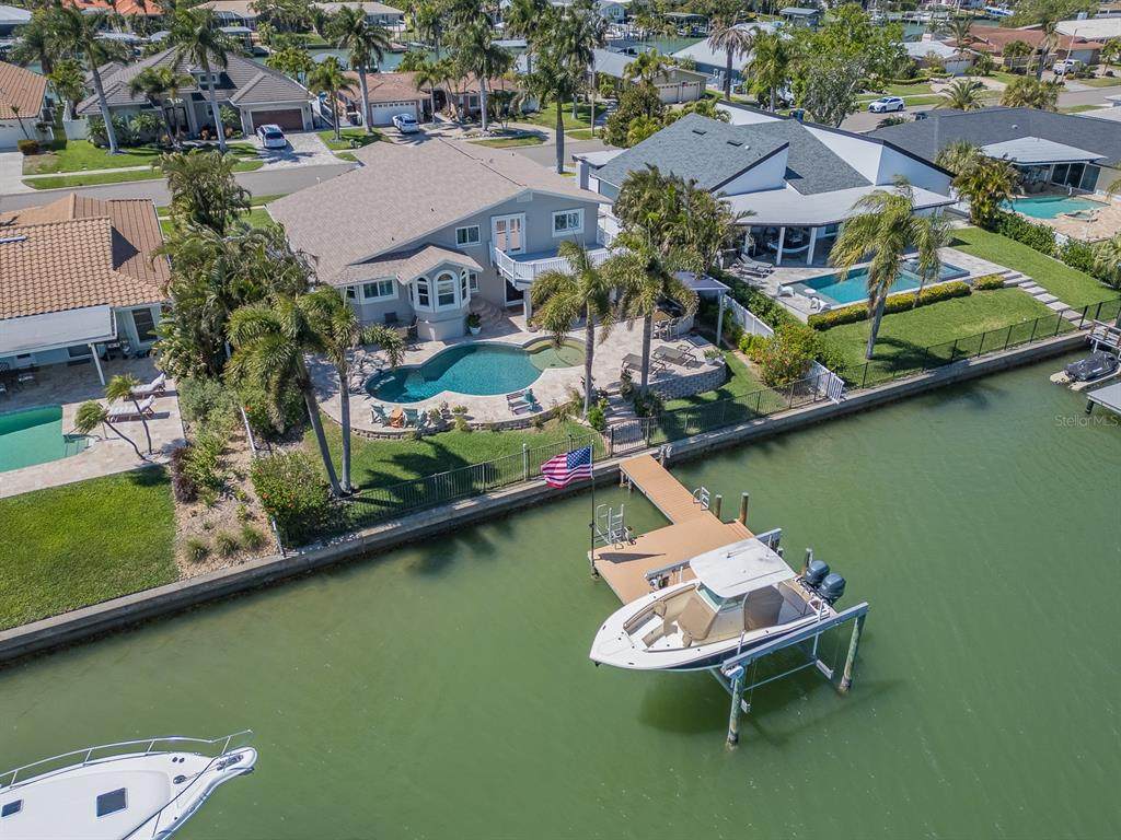 707 Snug Island - Photo 1