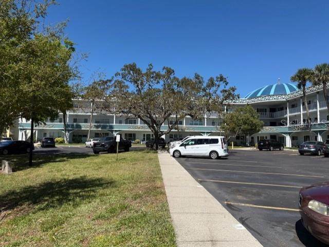 2380 World Parkway Boulevard - Photo 1