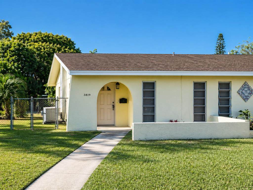 5219 17TH Avenue - Photo 1