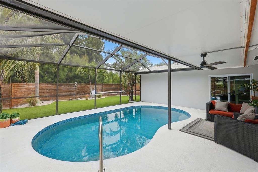 https://bt-photos.global.ssl.fastly.net/mfr/orig_boomver_2_TB8495729-2.jpg