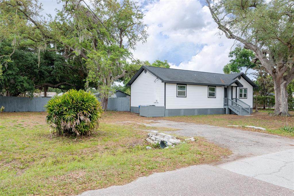 8812 Dyer Road - Photo 1