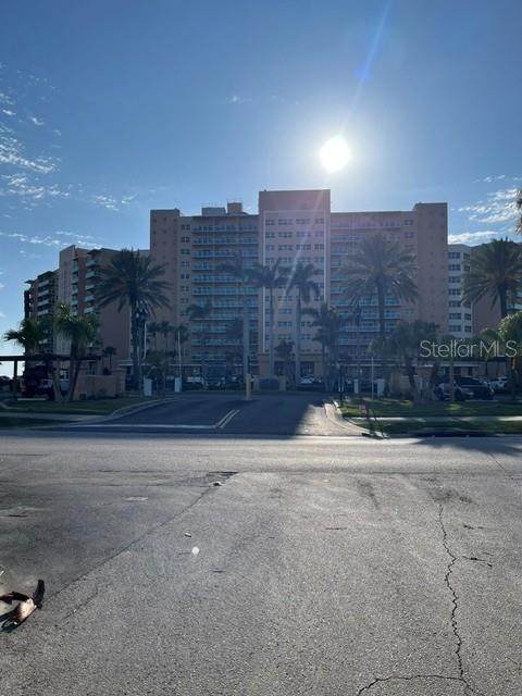 880 Mandalay Avenue - Photo 1