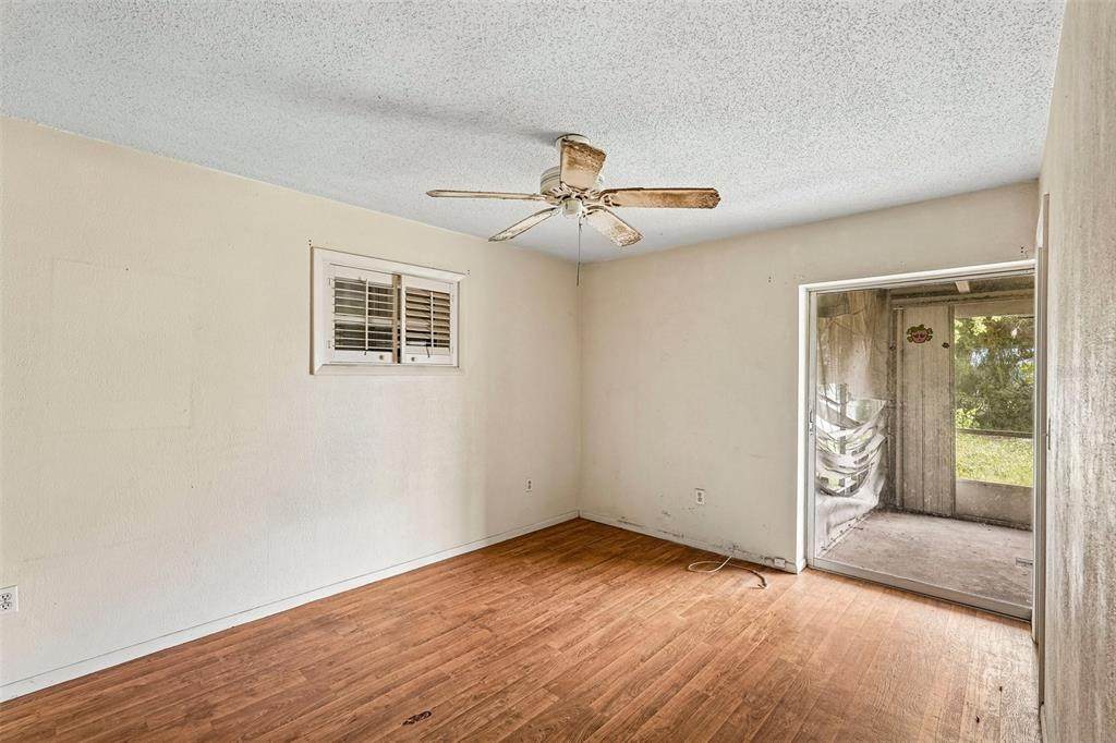 https://bt-photos.global.ssl.fastly.net/mfr/orig_boomver_2_TB8500353-2.jpg