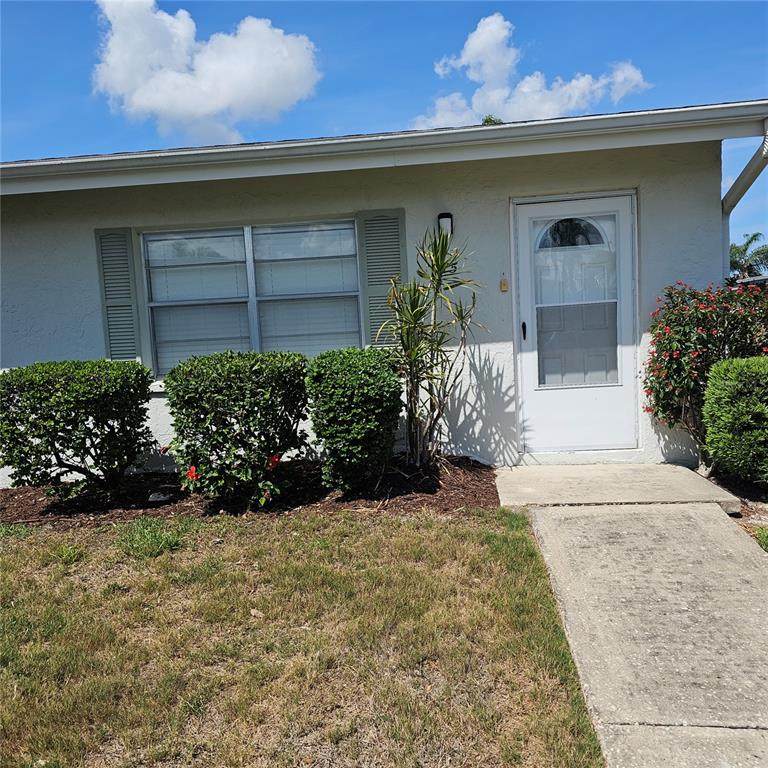 301 Andover Place - Photo 1