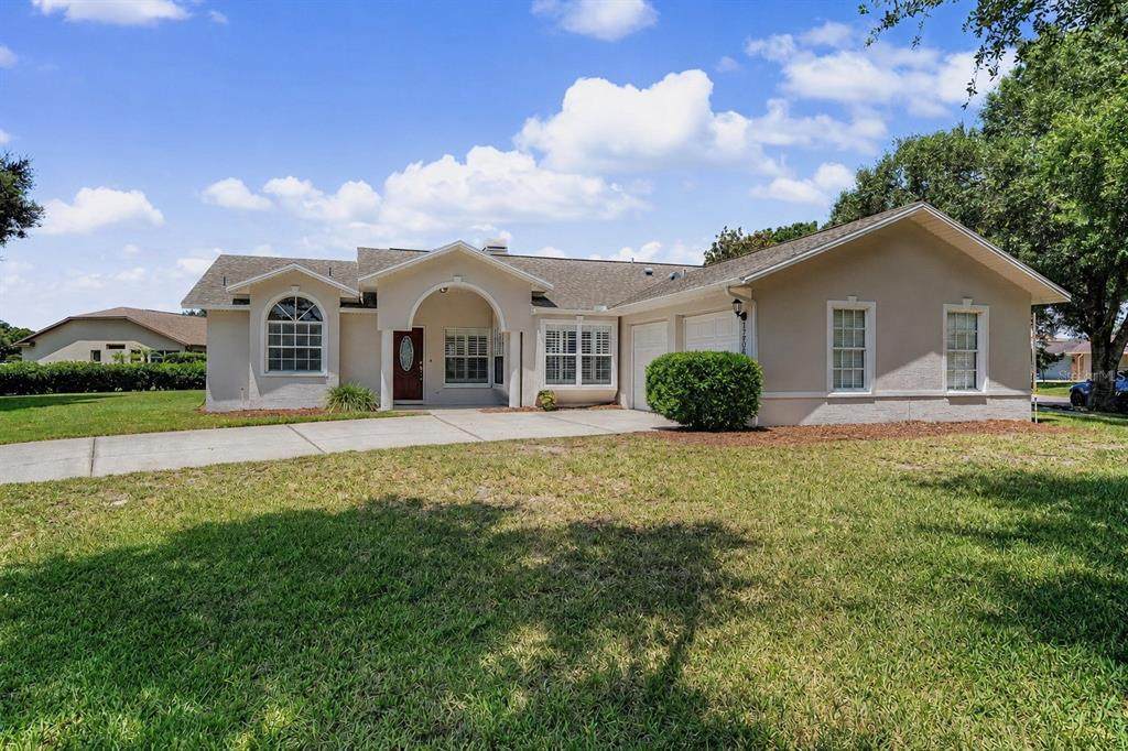 6208 Huntington Drive - Photo 1