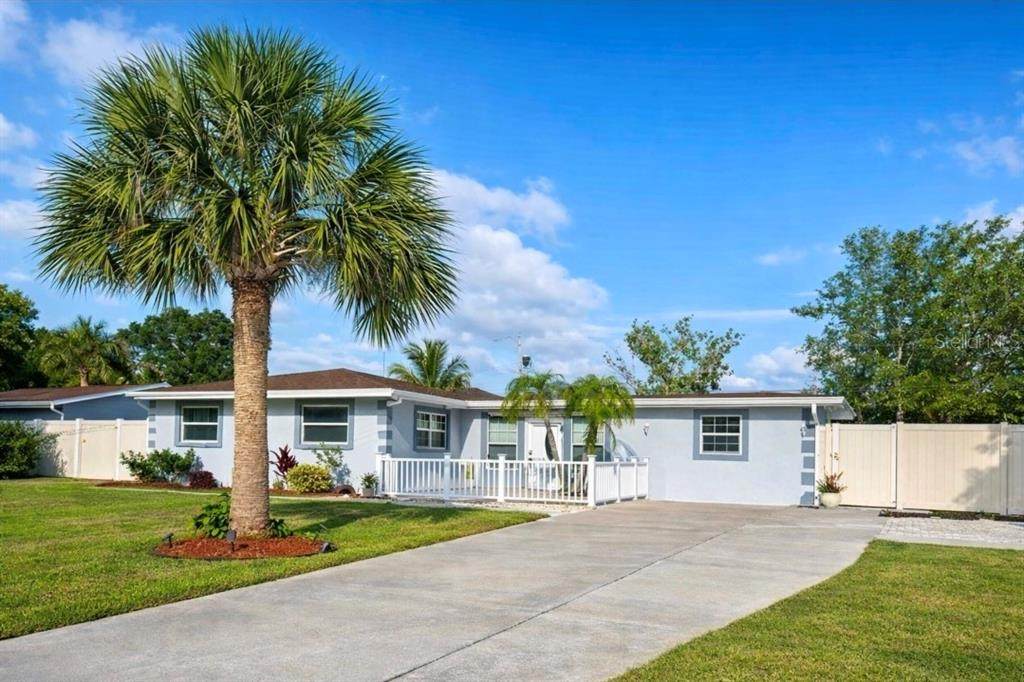 6316 Fairway Boulevard - Photo 1