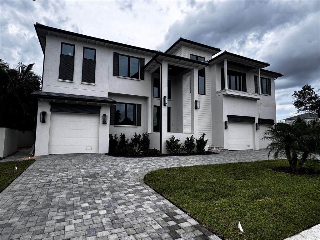 626 Danube Avenue - Photo 1