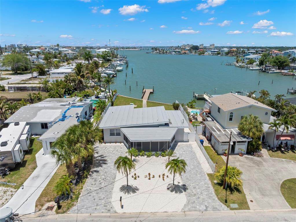 708 Sunset Cove - Photo 1