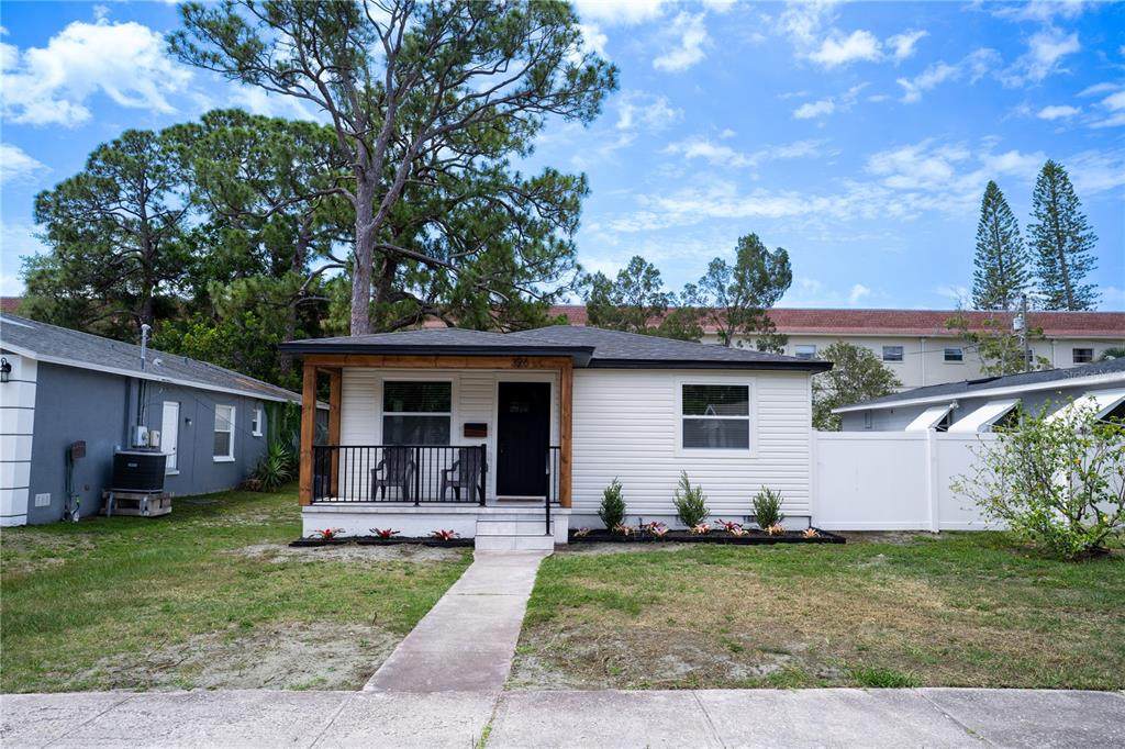 326 41ST Avenue - Photo 1