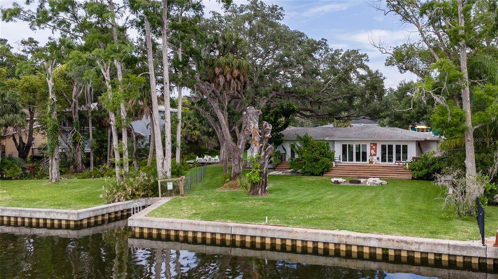 https://bt-photos.global.ssl.fastly.net/mfr/orig_boomver_2_TB8516429-2.jpg