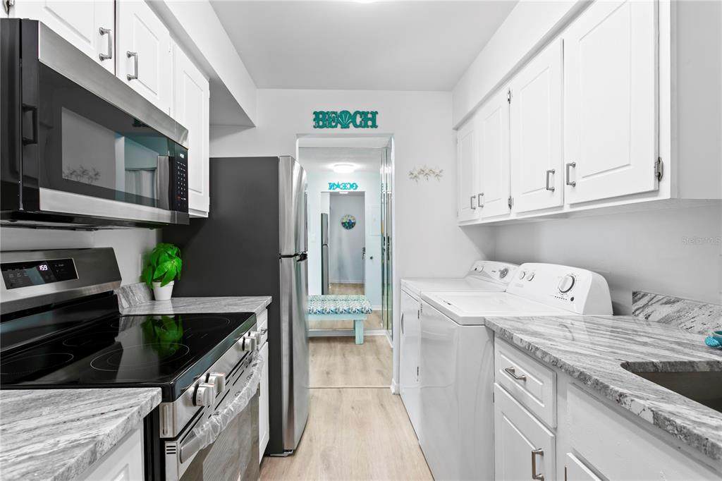 501 East Bay Drive - Photo 1
