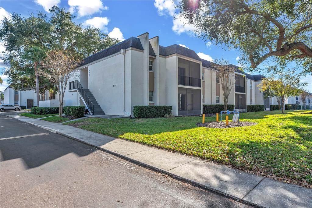 801 Russell Lane - Photo 1