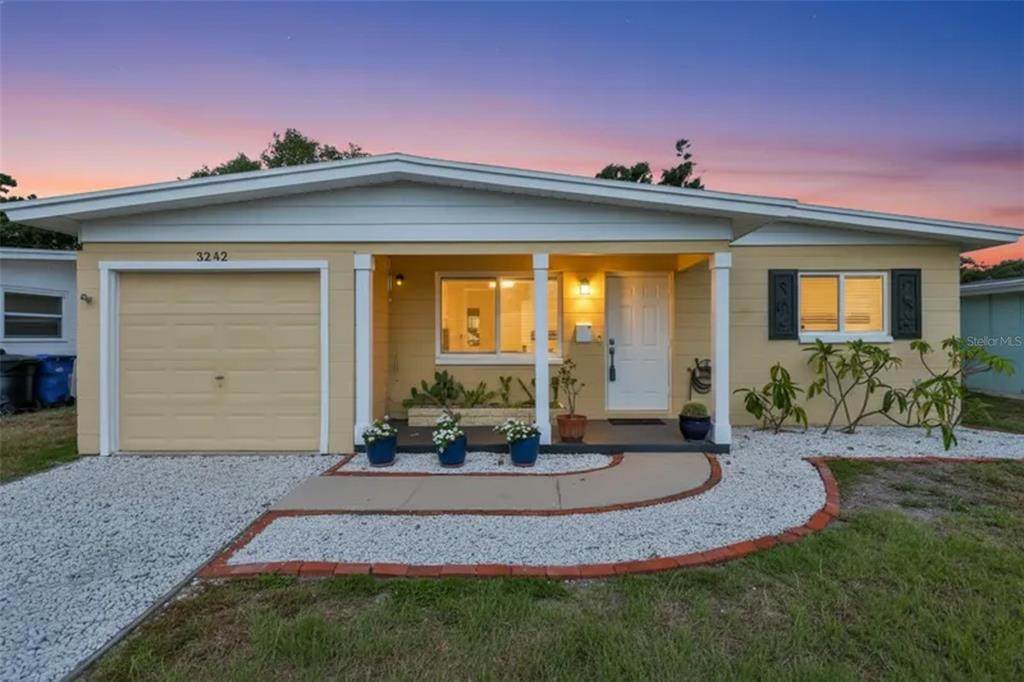 3242 Kingston Street - Photo 1