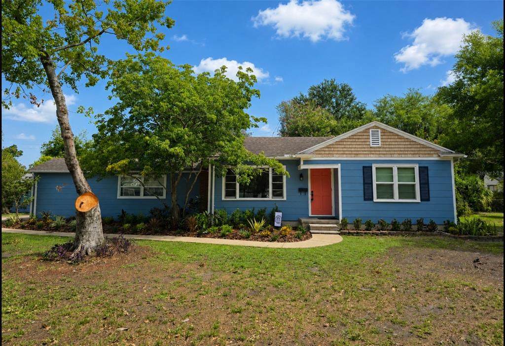 1001 Beacon Avenue - Photo 1