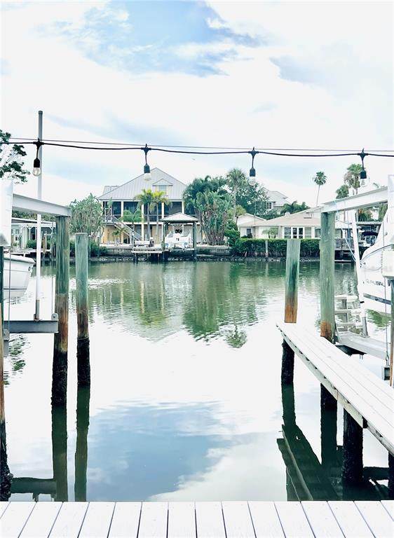 300 Venetian Drive - Photo 1