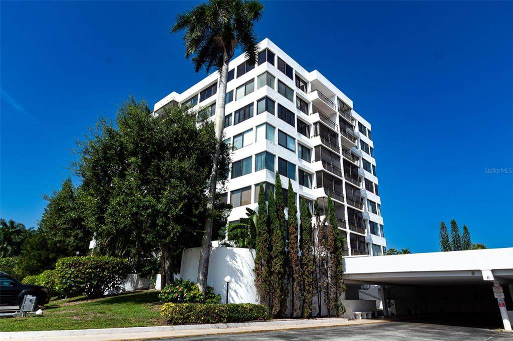 1500 Presidential Way - Photo 1