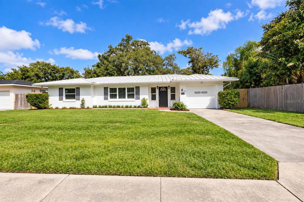 305 Hercules Avenue - Photo 1