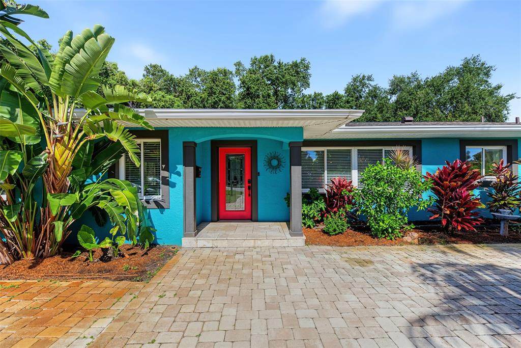 1616 Indian Rocks Road - Photo 1