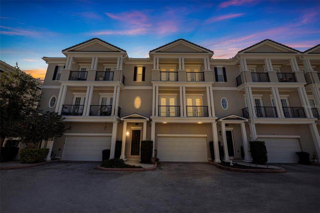 300 Newbury Place - Photo 1