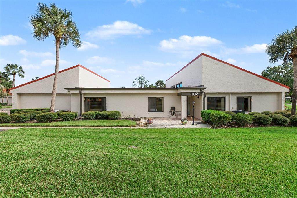 103 Valencia Court - Photo 1