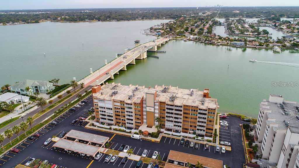 500 Treasure Island Causeway - Photo 1