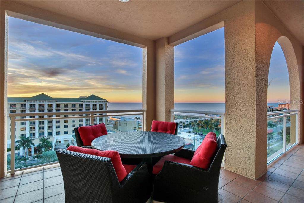 501 Mandalay Avenue - Photo 1