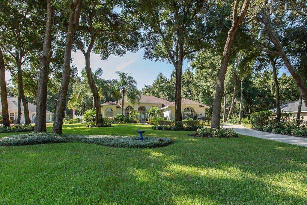 821 Hawk Landing - Photo 1