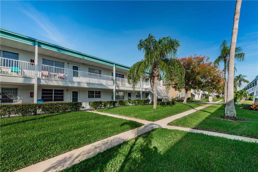 5246 81ST Street - Photo 1