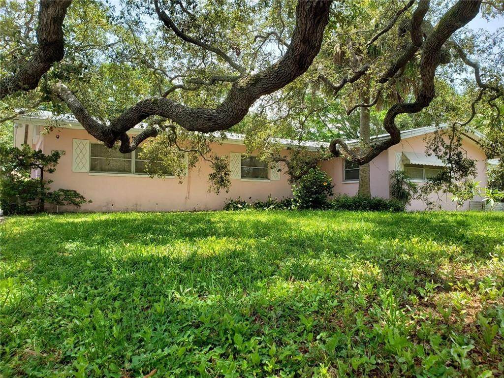 1725 Laurie Lane - Photo 1