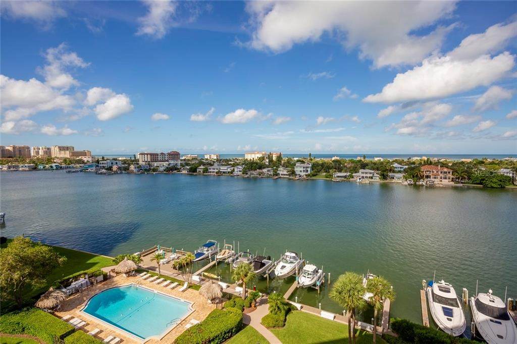 736 Island Way - Photo 1