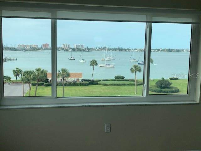 4550 Cove Circle - Photo 1