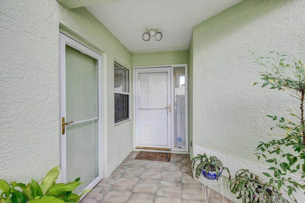 810 Lanark Court - Photo 1