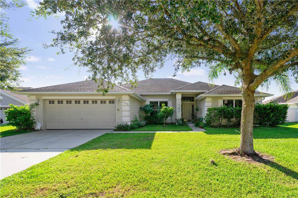 1049 Twisted Branch Lane - Photo 1