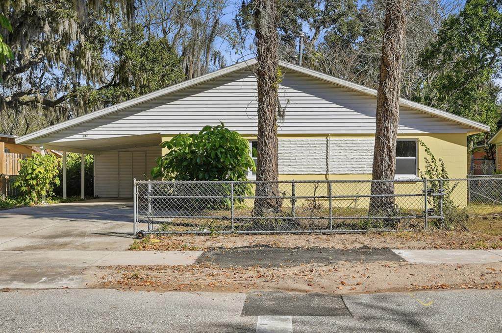 437 Lockhart Street - Photo 1