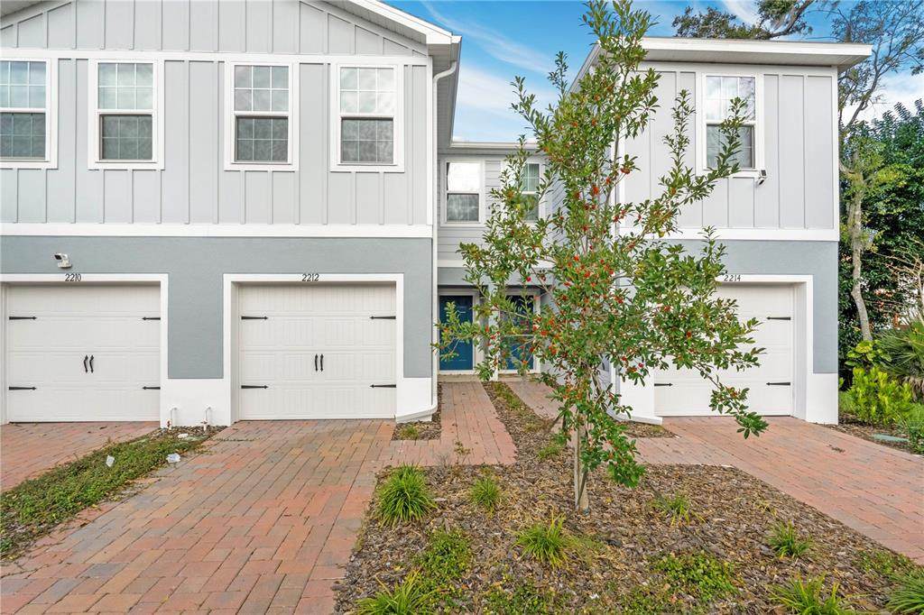 2212 Fluorescent Way - Photo 1