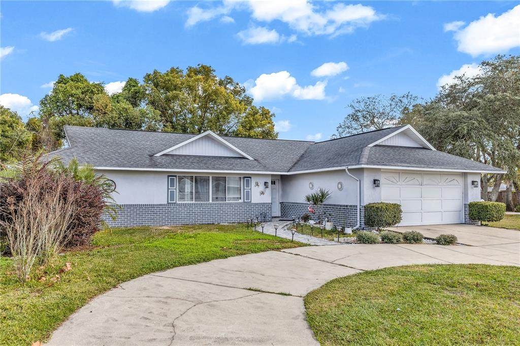 1390 San Carlos Avenue - Photo 1