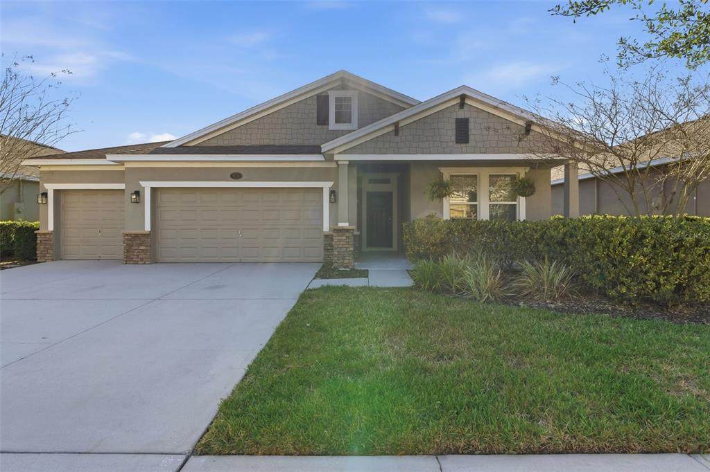 404 Victoria Trails Blvd - Photo 1