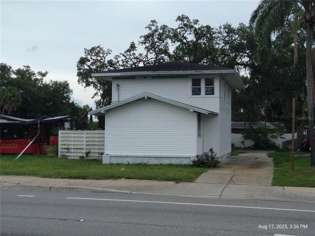 909 and 911 West Hillsborough Avenue - Photo 1