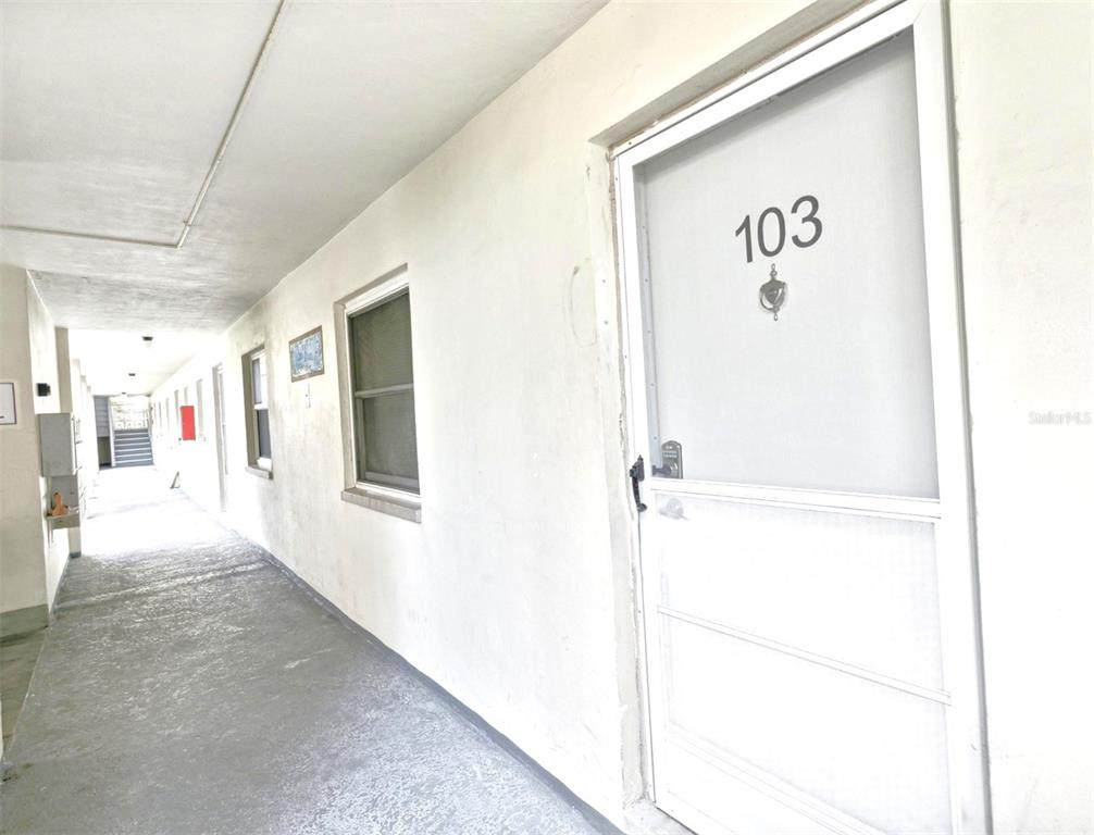 1524 Lakeview Road - Photo 1