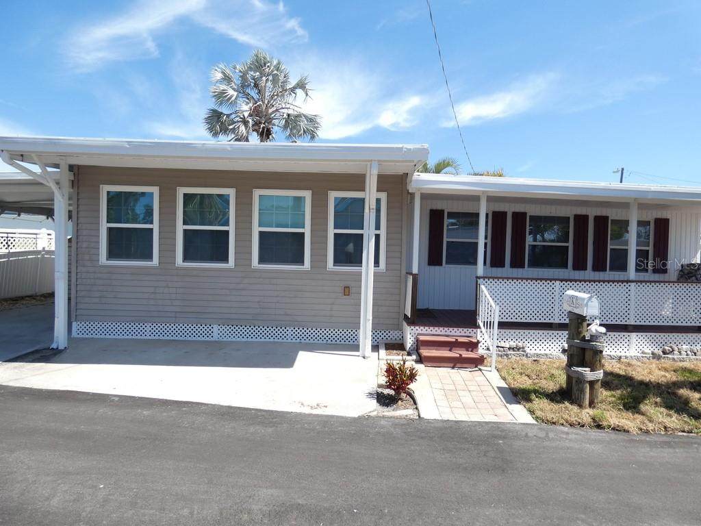 12674 Seminole Boulevard - Photo 1