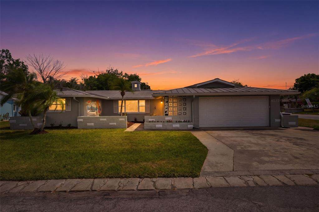 4832 Shell Stream Boulevard - Photo 1