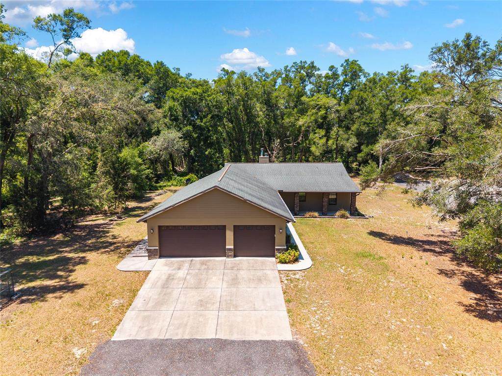 5190 90TH Avenue - Photo 1