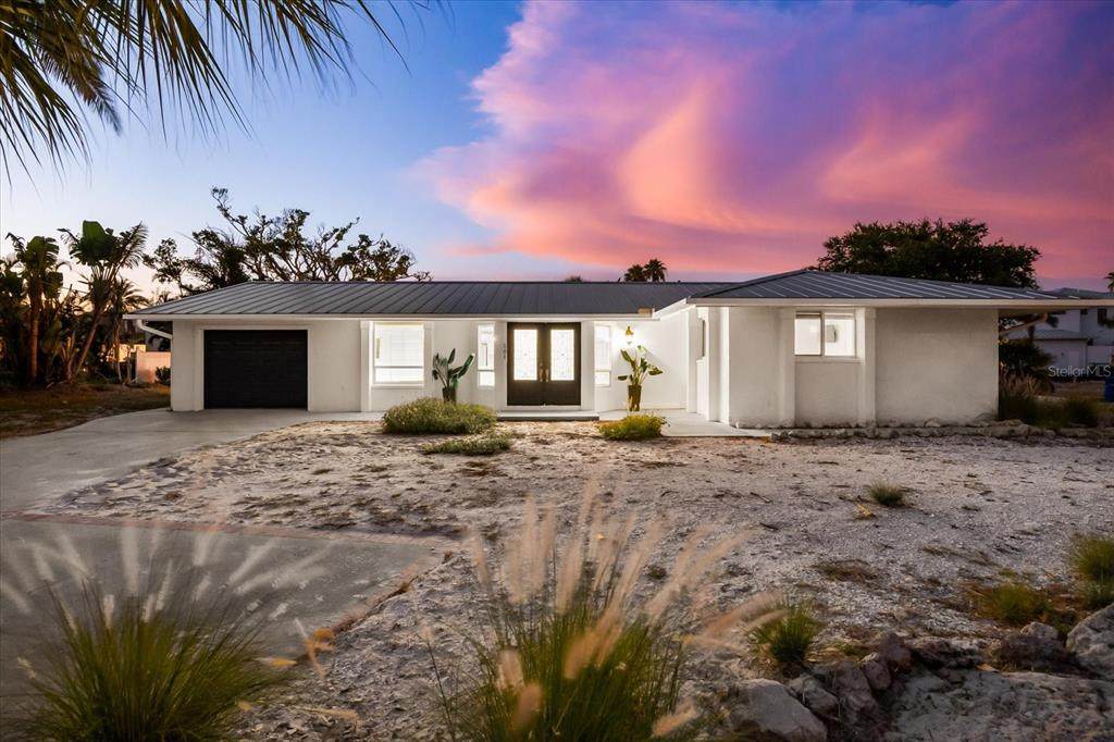 501 De Narvaez Drive - Photo 1