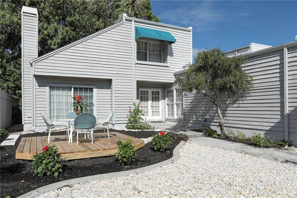 11212 Veranda Court - Photo 1