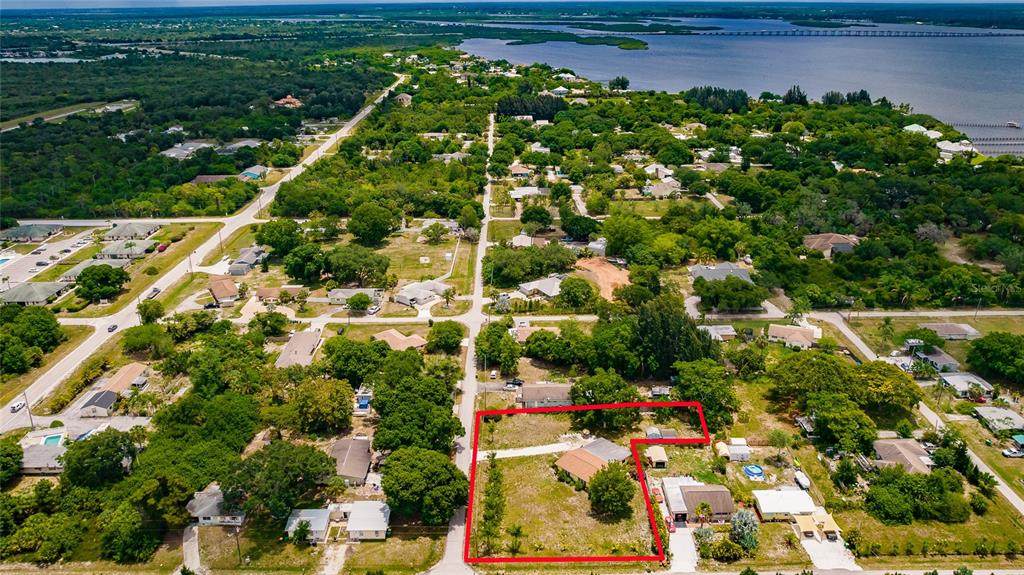 1751 Banana Street - Photo 1